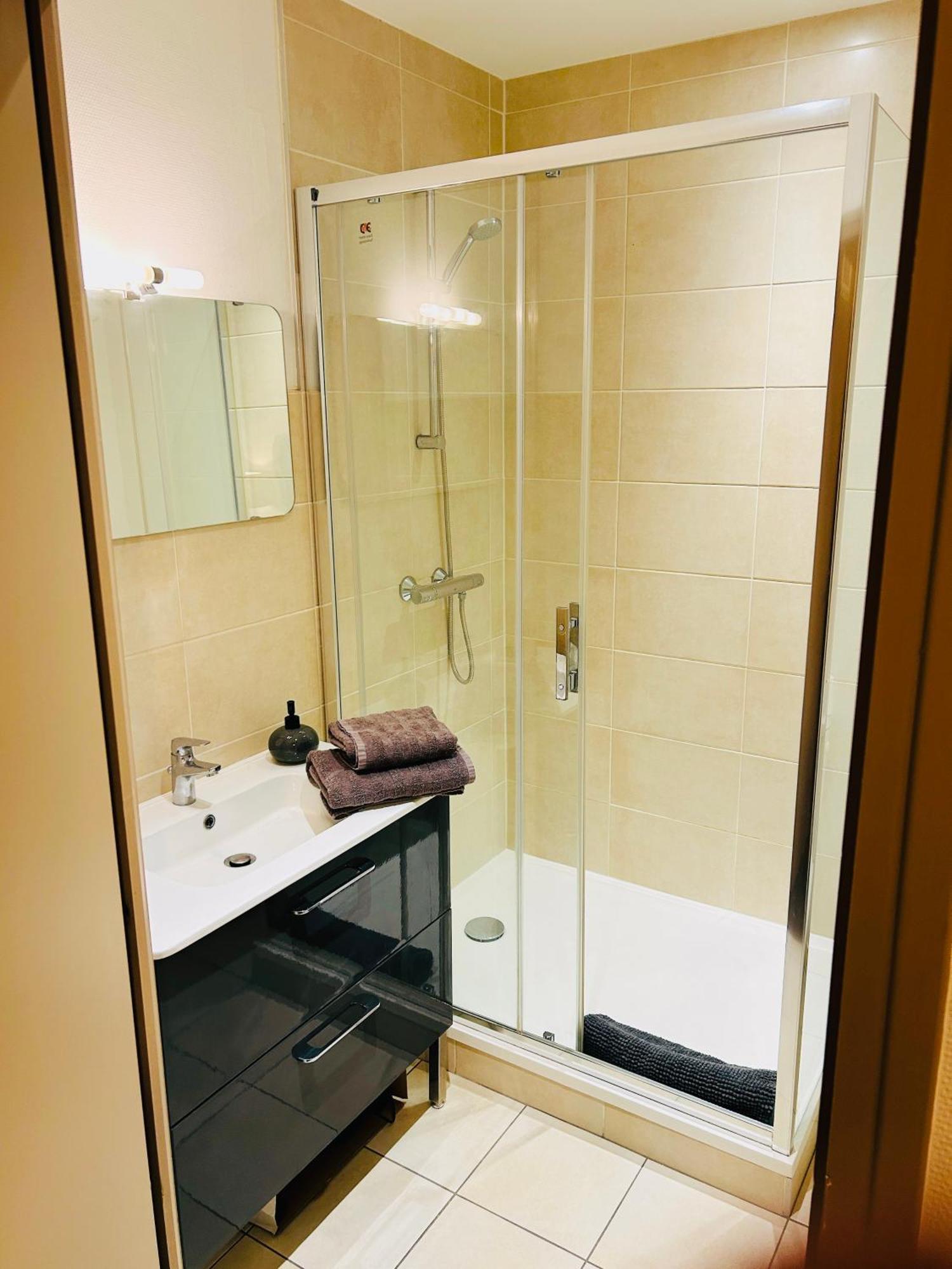 Le 2 - Grand Studio Caen Centre Port De Plaisance Exteriör bild